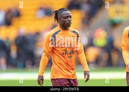 Jérémy Doku del Manchester City si riscalda prima della partita di Premier League tra Wolverhampton Wanderers e Manchester City a Molineux, Wolverhampton, sabato 30 settembre 2023. (Foto: Gustavo Pantano | mi News) crediti: MI News & Sport /Alamy Live News Foto Stock