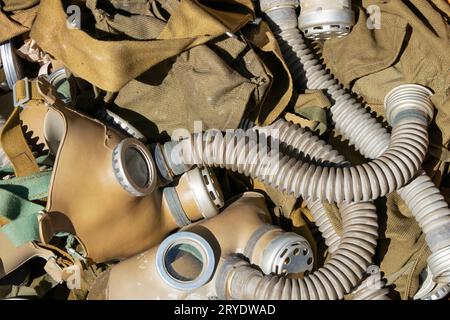 Sfondo delle vecchie maschere respiratorie per gas d'epoca Foto Stock