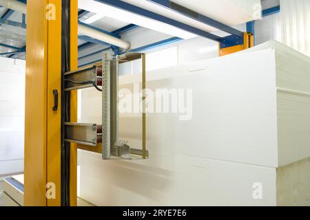 Impianto per la produzione di pannelli sandwich di polistirene Foto Stock