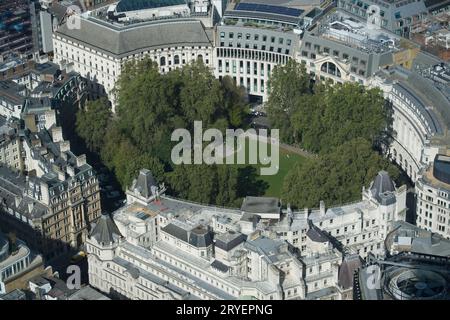 Finsbury Circus Gardens visto dalla piattaforma panoramica Horizon 22 Foto Stock