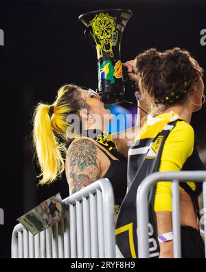 Columbus, Ohio, USA. 30 settembre 2023. I tifosi dei Columbus Crew fanno il tifo per la loro squadra contro i Philadelphia Union nel loro match a Columbus, Ohio. Brent Clark/Cal Sport Media/Alamy Live News Foto Stock