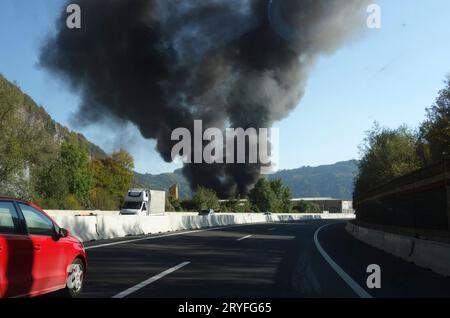 il gas di combustione tossico negli incendi, un pericolo per la salute Foto Stock