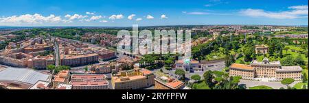Roma Italia, panorama ad angolo alto skyline della città nel centro di Roma Foto Stock
