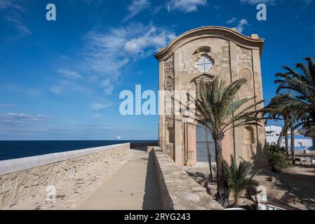 Chiesa di San Pedro y San Pablo, nell'isola di Tabarca, comune di Alicante, Spagna. Fu costruito nel 1,770. Foto Stock