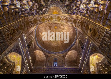 Interno del Mausoleo di Gur Emir a Samarcanda, Uzbekistan, tomba di Amir Timur o Tamerlan. Foto Stock