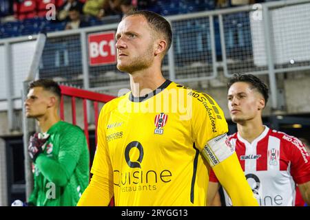 OSS, Paesi Bassi. 29 settembre 2023. OSS, PAESI BASSI - SETTEMBRE 29: Il portiere Mike Havekotte di TOP Oss durante la partita olandese di Keukenkampioendivisie tra TOP Oss e FC Emmen al Frans Heesen Stadion il 29 settembre 2023 a Oss, Paesi Bassi. (Foto di Jeroen Meuwsen/Orange Pictures) credito: dpa/Alamy Live News Foto Stock