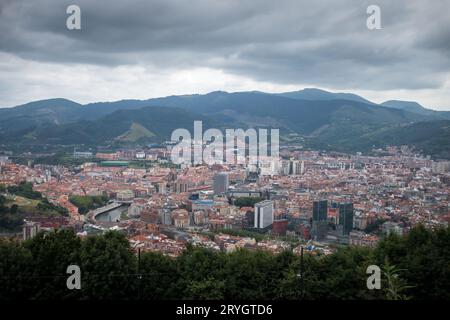 Vista aerea della città di Bilbao, dei Paesi Baschi, Spagna Foto Stock