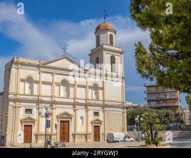 CANOSA DI PUGLIA, 7 LUGLIO 2022 - la cattedrale di San Sabino a Canosa di Puglia, in provincia di Barletta-Andria-Trani, Italia Foto Stock
