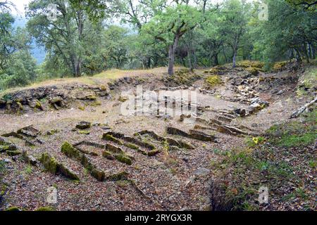 Necropoli dell'età del ferro di Los Castros de lastra. Valdegov’a.. Alava. Paesi baschi. Spagna. Foto Stock