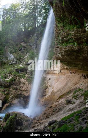 Cascate di Pericnik (Slap Pericnik) nel Parco Nazionale del Triglav, Slovenia. Foto Stock