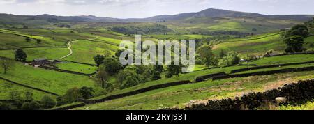 La valle del fiume Dane vicino al villaggio di Knar, Cheshire, Inghilterra, Regno Unito Foto Stock