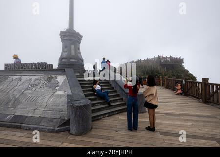 Il Vertice del Fansipan in Vietnam Foto Stock