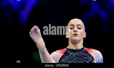 ANVERSA - Sanne Wevers in azione durante le qualificazioni per i Campionati Mondiali di ginnastica Artistica. ANP IRIS VAN DEN BROEK Foto Stock