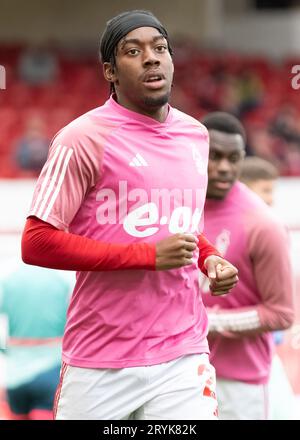 Nottingham, Regno Unito. 1 ottobre 2023. Anthony Elanga (Nottingham Forrest) durante la partita di Premier League tra Nottingham Forest e Brentford al City Ground, Nottingham, Inghilterra il 1 ottobre 2023. Foto di Mark Dunn. Solo per uso editoriale, licenza necessaria per uso commerciale. Nessun utilizzo in scommesse, giochi o pubblicazioni di un singolo club/campionato/giocatore. Credito: UK Sports Pics Ltd/Alamy Live News Foto Stock