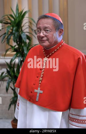 Città del Vaticano, Vaticano. 30 settembre 2023. CITTÀ DEL VATICANO, VATICANO - SETTEMBRE 30: Il cardinale Grzegorz Rys, appena nominato, posa per un ritratto durante le visite di cortesia, a seguito di un concistoro, il 30 settembre 2023 nella città del Vaticano. Papa Francesco tiene un concistoro per la creazione di 21 nuovi cardinali, il concistoro cade prima dell'inizio del Sinodo sulla Sinodalità, che si svolgerà in ottobre. Credito: dpa/Alamy Live News Foto Stock