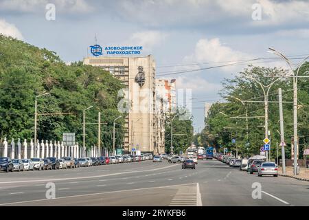 Strade nel centro di Rostov-sul-Don (Rostov-na-Donu), la città nel sud della Russia al confine con l'Ucraina. Foto Stock