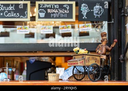 Lubiana - Stalle alimentari nella capitale della Slovenia Foto Stock