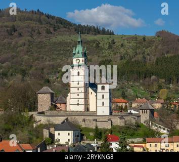 Castello di Kremnica in primavera. Kremnica. Slovacchia. Foto Stock