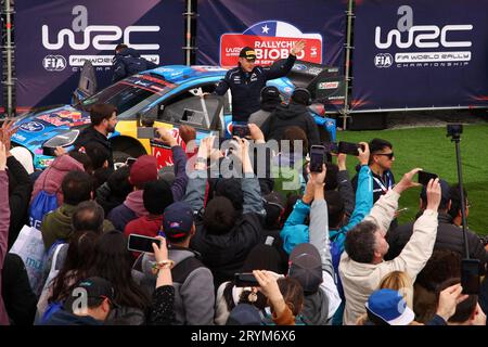 Los Angeles, Chili. 1 ottobre 2023. 08 Ott TANAK (EST), Martin JARVEOJA (EST), M-SPORT FORD WORLD RALLY TEAM, FORD Puma Rally1 Hybrid, WRC, podio, ritratto, vincitori durante il Rally Cile 2023, undicesimo round del WRC World Rally Car Championship 2023, dal 28 settembre al 1 ottobre 2023 a Los Angeles, Cile - foto Sophie Graillon/DPPI Credit: DPPI Media/Alamy Live News Foto Stock