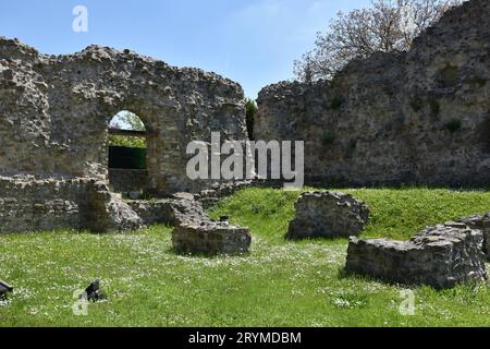 Il resto del muro del forte romano cannabianca a Zeiselmauer, Austria Foto Stock