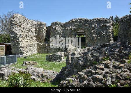 Il resto del muro del forte romano cannabianca a Zeiselmauer, Austria Foto Stock