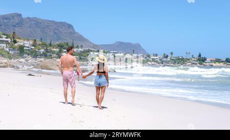 Camps Bay città del Capo, spiaggia di Camps Bay drone vista aerea durante l'estate a città del Capo Sout Africa Foto Stock