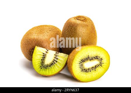 Vista del kiwi biologico, fresco e maturo, del kiwi o dell'uva spina cinese. Foto Stock