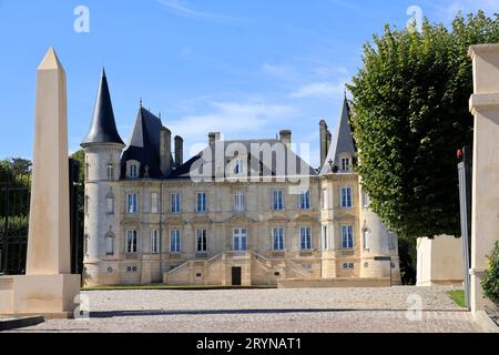 Il castello del vino di Pichon-Longueville, chiamato anche Château Pichon Baron, a Pauillac nel Médoc. Produzione di vino rosso. Vigneto dei vini di Bordeaux. Pauillac Foto Stock