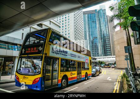 Edifici alti e vuoti e il bel tempo di Hong Kong Foto Stock