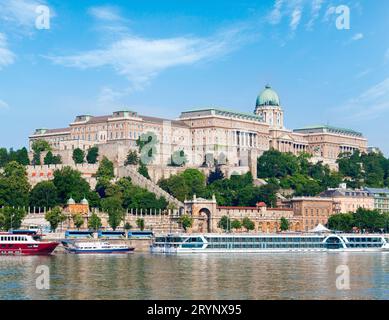 Palazzo reale di Budapest, vista mattutina, Ungheria. Foto Stock