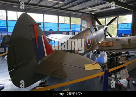 Supermarine Spitfire MkXVI (1944), Spitfire and Hurricane Memorial Museum, Manston, Ramsgate, Kent, Inghilterra, gran Bretagna, Regno Unito, Europa Foto Stock