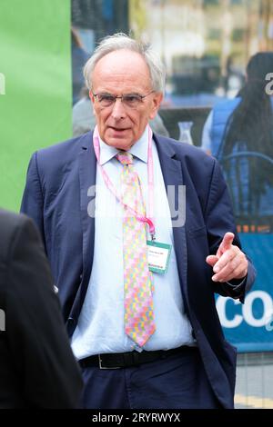 Manchester, Regno Unito - lunedì 2 ottobre 2023 - Peter Bone deputato per Wellingborough alla Conferenza del Partito Conservatore CPC23 - foto Steven May / Alamy Live News Foto Stock