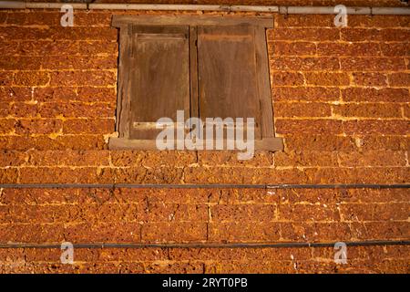 Antiche mura e porte di templi architettonici da Kerala, Kannur Foto Stock