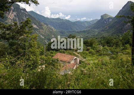 Il grande paesaggio delle montagne. Paesaggio girato nella regione di Salerno, Campania, Italia Foto Stock