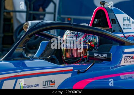 FFSA F4 2023 al Circuit Ledenon ,Ledenon, FRANCIA, 24/09/2023 Florent 'MrCrash' B.. Foto Stock