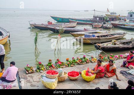 festa dello chhath a varanasi india Foto Stock