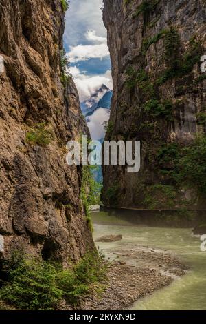 La gola dell'Aare sulle montagne svizzere. Foto Stock