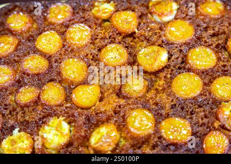 Tradizionale torta di banana brasiliana caramellata. Cibo brasiliano Foto Stock