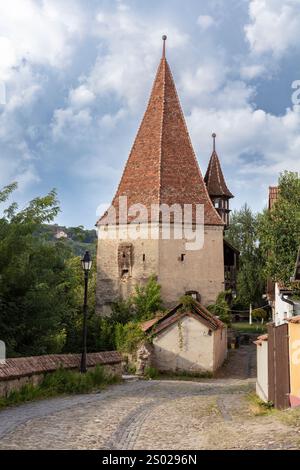 SIGHISOARA (ROMANIA) - il centro storico di Sighișoara, un sito patrimonio dell'umanità dell'UNESCO in Transilvania, Romania, è uno splendido gioiello medievale. Foto Stock