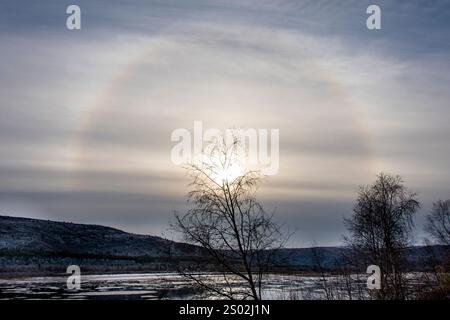 Circular Sun Halo nell'Artico Foto Stock