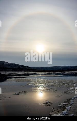 Circular Sun Halo nell'Artico Foto Stock