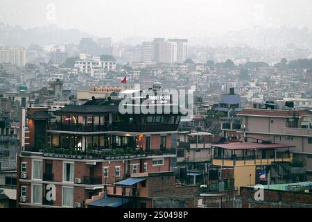 Kathmandu, l'immensa capitale del Nepal. Foto Stock