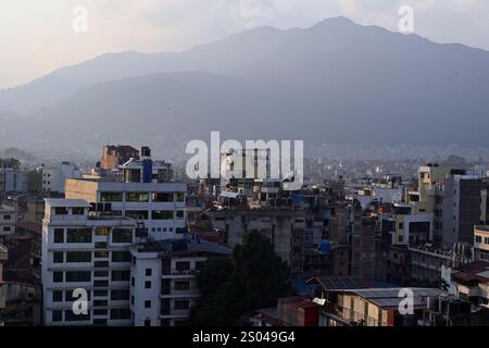 Kathmandu, l'immensa capitale del Nepal. Foto Stock