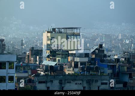 Kathmandu, l'immensa capitale del Nepal. Foto Stock