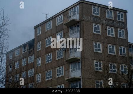 Incendio a Alderton Heights council flats, Moor Allerton Leeds 17 Regno Unito 26 dicembre 2024 Foto Stock