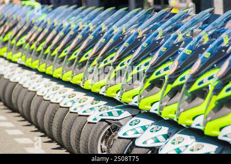 Motociclette della guardia cicil de trafico, polizia stradale in Spagna. Allineato in fila Foto Stock