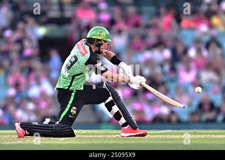 Sydney, Australia. 26 dicembre 2024. Tom Curran dei Melbourne Stars batte durante la partita di Big Bash League tra Sydney Sixers e Melbourne Stars al Sydney Cricket Ground. I Sydney Sixers vincono il loro match di Big Bash League contro i Melbourne Stars al Sydney Cricket Ground per 8 wickets (11 palline rimanenti). Stelle di Melbourne: 194/9 (20 over), Sydney Sixers 198/2 (18,1 over). (Foto di Ayush Kumar/SOPA Images/Sipa USA) credito: SIPA USA/Alamy Live News Foto Stock