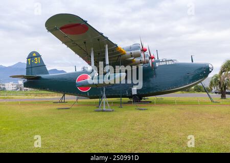 Giappone - Aeroporto di Fukuoka, 21 novembre 2024: Kawanishi H8K2 tipo 2 dal Giappone - Marina Imperiale Giapponese nell'Aeroporto di Fukuoka, Giappone Foto Stock