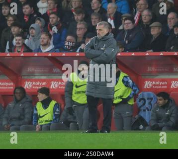 Nottingham, Regno Unito. 26 dicembre 2024. Nottingham, Inghilterra - dicembre 26: Allenatore del Tottenham Hotspur Ange Postecoglou durante la partita di Premier League 2024/25 tra Nottingham Forest FC e Tottenham Hotspur FC al City Ground il 26 dicembre 2024 a Nottingham, Inghilterra. (Paul Bonser/SPP) credito: SPP Sport Press Photo. /Alamy Live News Foto Stock