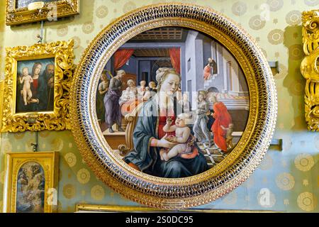 Firenze Toscana Italia. Museo di Palazzo Pitti. Galleria Palatina. Fra Filippo Lippi. Madonna con bambino Foto Stock